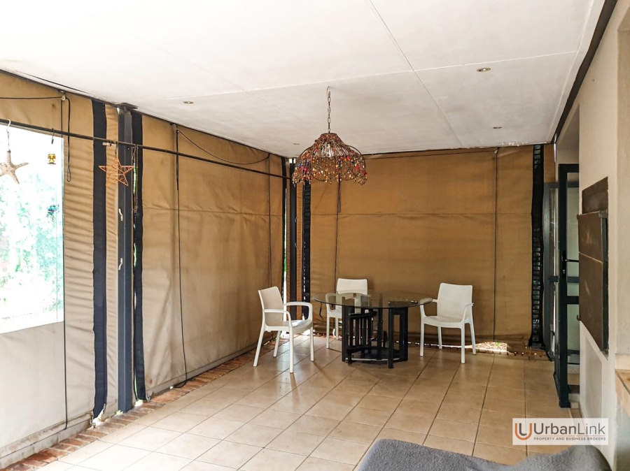 3 Bedroom Property for Sale in Safari Gardens North West